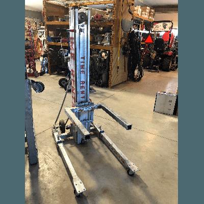 Rental store for material lift sumner 12 foot 450lbs in the Missoula area